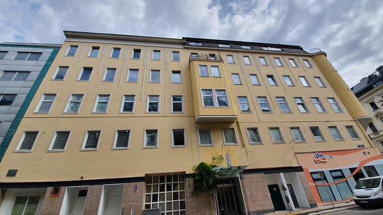 Fassadensanierung Hotel Tabostraße